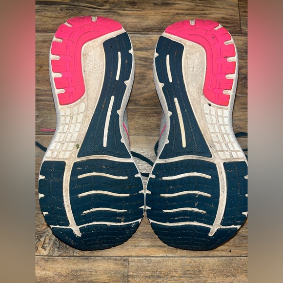 SOLD - Picture 5 of 6